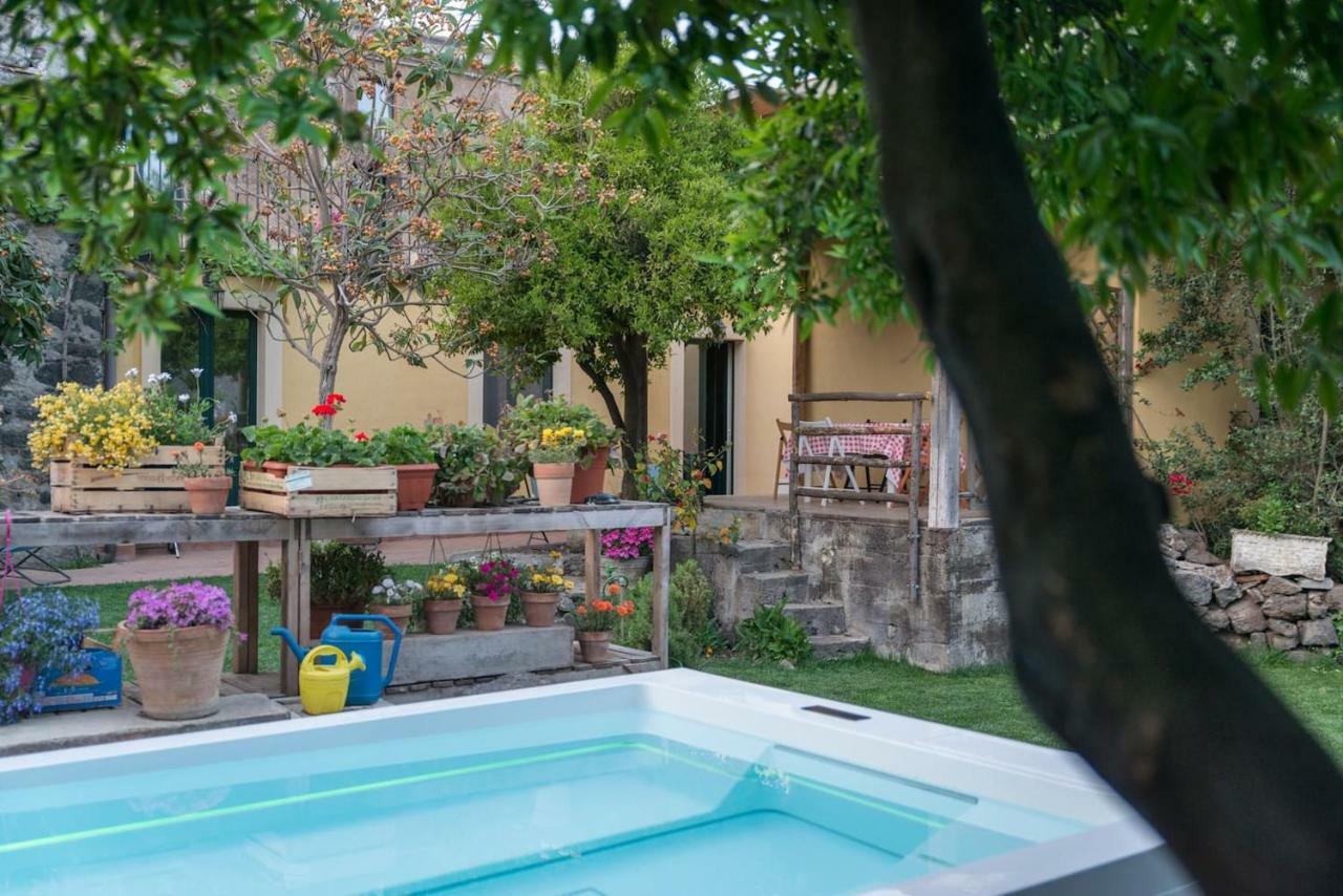 Il Pozzo E L'Ulivo - Just 200 Meters From The Metro - Villa Katanya Dış mekan fotoğraf